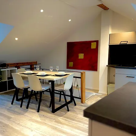 Dachgeschosswohnung Im Herzen Von
