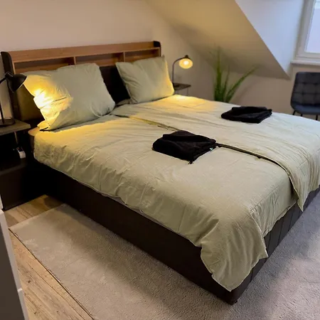 Apartmán Dachgeschosswohnung Im Herzen Von *