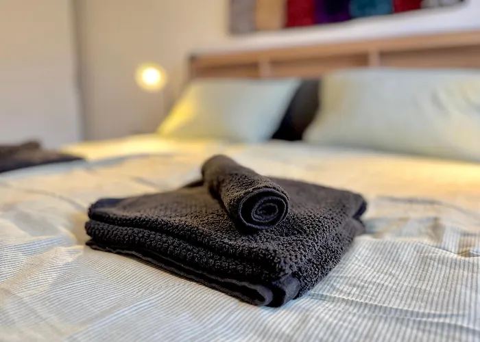 Dachgeschosswohnung Im Herzen Von Ravensbourg