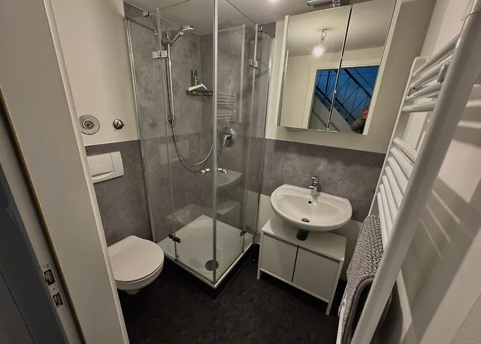 Dachgeschosswohnung Im Herzen Von Ravensbourg